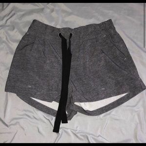 lululemon athletica Shorts - Spring break away short size 4 lululemon athletica Shorts - Spring break away short size 4